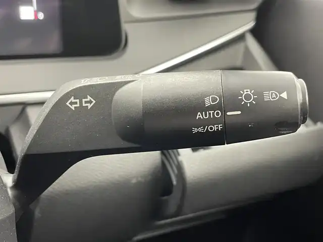 日産 ノート X 茨城県 2022(令4)年 1.4万km ピンク 純正ナビ/Bluetooth/フルセグTV/全方位カメラ/デジタルインナーミラー/ドライブレコーダー/コーナーセンサー/横滑り防止装置/衝突軽減ブレーキ/BSW/カーテンエアバッグ/電格ミラー