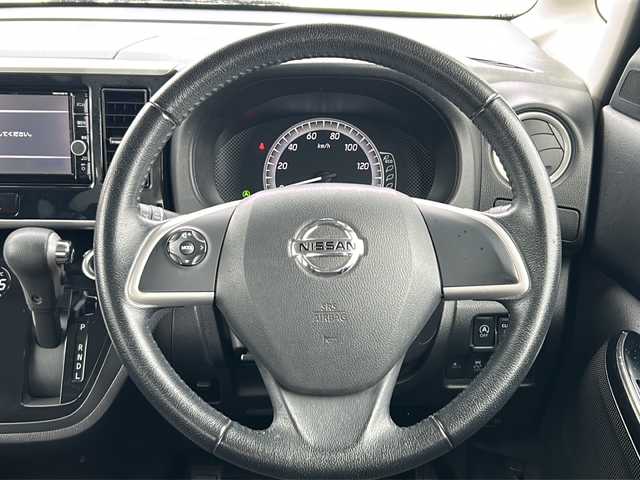 日産 デイズ ルークス X Vセレクション 岩手県 2018(平30)年 7.5万km スターリングシルバーM ４ＷＤ　純正ナビ　全方位カメラ　フルセグ　両側パワースライド　純正１４ＡＷ　シートヒーター　ドライブレコーダー　アイドリングストップ　ＬＥＤライト　Ｂｌｕｅｔｏｏｔｈ　スマートキー
