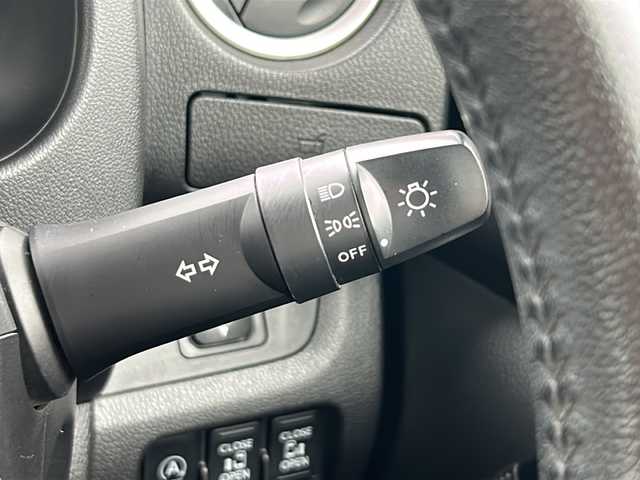 日産 デイズ ルークス X Vセレクション 岩手県 2018(平30)年 7.5万km スターリングシルバーM ４ＷＤ　純正ナビ　全方位カメラ　フルセグ　両側パワースライド　純正１４ＡＷ　シートヒーター　ドライブレコーダー　アイドリングストップ　ＬＥＤライト　Ｂｌｕｅｔｏｏｔｈ　スマートキー