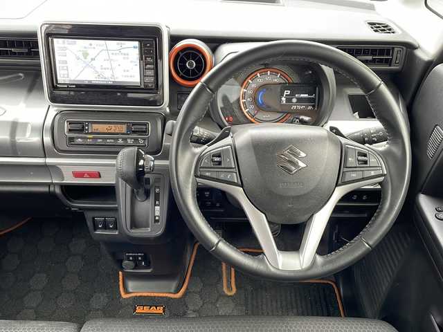 スズキ スペーシア ギア HYBRID XZターボ 東京都 2020(令2)年 3万km シフォンアイボリーM 取扱説明書/保証書/全方位カメラ/ヘッドアップディスプレイ/ターボ車/ディーラーナビ(CD/DVD/FM/AM/SD/BT)/スズキセーフティサポート/クルーズコントロール（追従走行あり）/プッシュスタート/両側パワースライドドア/前席シートヒーター/横滑り防止装置/スマートキー/電動格納ミラー/後席テーブル/フォグランプ/ステアリングスイッチ/パドルシフト/オートマチックハイビーム