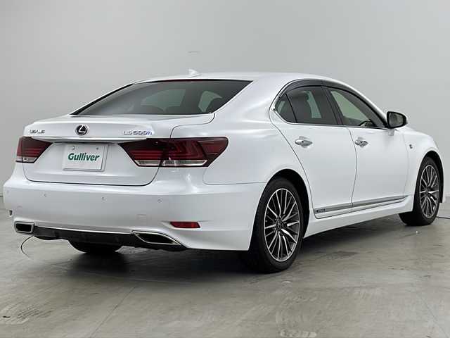レクサス ＬＳ 600h Fスポーツ 道央・札幌 2014(平26)年 4.6万km ホワイトノーヴァガラスフレーク ・4WD/・純正ナビ＆TV＆CD＆DVD＆BT/・バックカメラ/・レザーシート/・前席パワーシート/・シートヒーター/・ステアリングヒーター/・ブラインドスポットモニター/・パドルシフト/・リア電動シェード/・オートライト/・オートマチックハイビーム/・LEDヘッドライト/・純正ドライブレコーダー