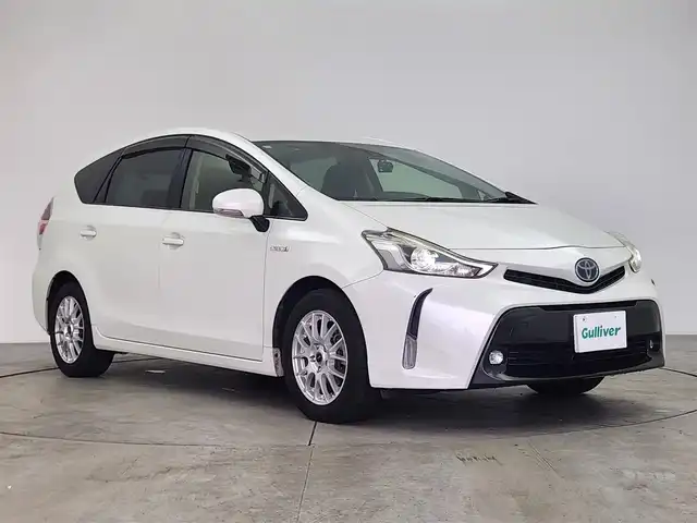 トヨタ プリウス α G 愛知県 2015(平27)年 16.6万km ホワイトパールクリスタルシャイン トヨタセーフティーセンス/純正SDナビ/・Bluetooth/・フルセグTV/革巻きステアリング/ステアリングリモコン/レーダークルーズコントロール/ビルトインETC/AC100V/前後ドライブレコーダー/夏タイヤAWセット積み込み