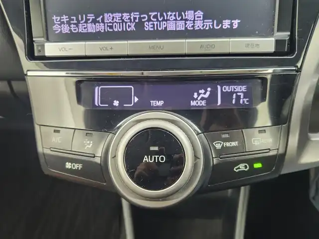 トヨタ プリウス α G 愛知県 2015(平27)年 16.6万km ホワイトパールクリスタルシャイン トヨタセーフティーセンス/純正SDナビ/・Bluetooth/・フルセグTV/革巻きステアリング/ステアリングリモコン/レーダークルーズコントロール/ビルトインETC/AC100V/前後ドライブレコーダー/夏タイヤAWセット積み込み