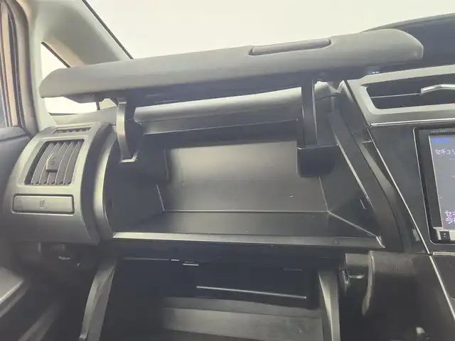 トヨタ プリウス α G 愛知県 2015(平27)年 16.6万km ホワイトパールクリスタルシャイン トヨタセーフティーセンス/純正SDナビ/・Bluetooth/・フルセグTV/革巻きステアリング/ステアリングリモコン/レーダークルーズコントロール/ビルトインETC/AC100V/前後ドライブレコーダー/夏タイヤAWセット積み込み