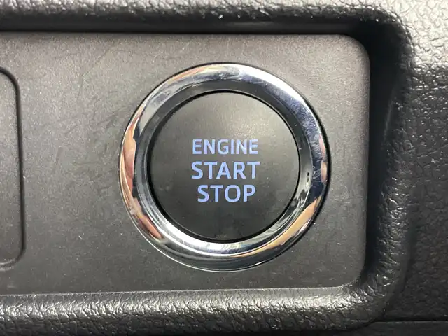 トヨタ ランドクルーザー プラド TX Lパッケージ 愛知県 2020(令2)年 3万km ブラック 禁煙車/４WD/７Vインチナビ/（AM/FM/CD/ワンセグTV/Bluetootｈ）/バックカメラ/サンルーフ/トヨタセーフティセンス/・プリクラッシュセーフティ/・レーンディパーチャーアラート/・レーダークルーズコントロール/・オートマチックハイビーム/・ロードサインアシスト/パーキングセンサー/ＥＴＣ/前後ドライブレコーダー/レザーシート/シートヒーター/シートベンチレーション/パワーシート/純正17インチアルミホイール/ルーフレール/センターデフロック/ヘッドライトウォッシャー/LEDヘッドライト/フロントフォグランプ/オートライト/フロアマット/スマートキー/スペアキー有/プッシュスタート/横滑り防止装置