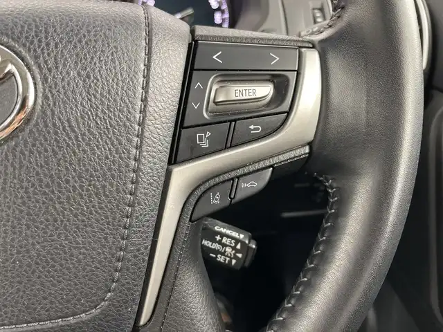 トヨタ ランドクルーザー プラド TX Lパッケージ 愛知県 2020(令2)年 3万km ブラック 禁煙車/４WD/７Vインチナビ/（AM/FM/CD/ワンセグTV/Bluetootｈ）/バックカメラ/サンルーフ/トヨタセーフティセンス/・プリクラッシュセーフティ/・レーンディパーチャーアラート/・レーダークルーズコントロール/・オートマチックハイビーム/・ロードサインアシスト/パーキングセンサー/ＥＴＣ/前後ドライブレコーダー/レザーシート/シートヒーター/シートベンチレーション/パワーシート/純正17インチアルミホイール/ルーフレール/センターデフロック/ヘッドライトウォッシャー/LEDヘッドライト/フロントフォグランプ/オートライト/フロアマット/スマートキー/スペアキー有/プッシュスタート/横滑り防止装置