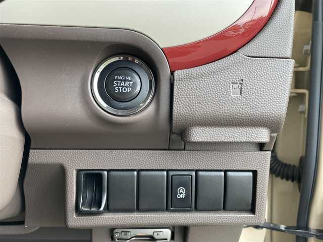 スズキ ラパン ショコラ X 東京都 2014(平26)年 6.7万km ベージュ ナビゲーション　/フルセグテレビ　/ＣＤ＆ＤＶＤ　/ブルートゥース　/バックカメラ　/ＥＴＣ　/アイドリングストップ　/スマートキー　/合革シート　/シートヒーター　/アイドリングストップ　/保証書　/取扱説明書　/整備手帳