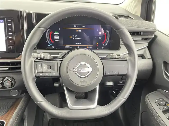 日産 オーラ G レザーエディション 千葉県 2023(令5)年 2.7万km 黒Ｍ 禁煙車/360°セーフティアシスト/・前方衝突予測警報/・車線逸脱防止支援システム/・後側方車両検知警報/・後側方衝突防止支援システム/・後退時衝突防止支援システム/インテリジェントルームミラー/純正9インチナビ/アラウンドビューモニター/LEDオートライト/シートヒーター/レザーシート/純正フロアマット/純正17インチアルミホイール/ステアリングスイッチ/オートエアコン/USBポート/プッシュスタート/スマートキー
