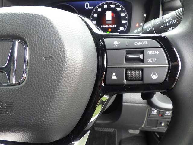 ホンダ ステップワゴン スパーダ 千葉県 2023(令5)年 1.4万km プラチナホワイトパール ホンダセンシング/・衝突軽減ブレーキ（CMBS）/・車線維持支援システム（LKAS）/・アダプティブクルーズコントロール（ACC）/・後方誤発進抑制機能/・誤発進抑制機能/・ブラインドスポットインフォメーション/パワーバックドア/両側パワースライドドア/11.4インチホンダコネクトナビ/地デジTV/【DVD/CD再生機能　Bluetooth接続】/バックカメラ/ドライブレコーダー（前後撮）/ハーフレザーシート/後席オットマン/革巻きステアリング/ステアリングスイッチ/パドルシフト/コーナーセンサー/純正16インチアルミホイル/サイド/カーテンエアバッグ/Honda スマートキー