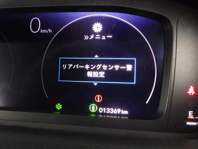 ホンダ ステップワゴン スパーダ 千葉県 2023(令5)年 1.4万km プラチナホワイトパール ホンダセンシング/・衝突軽減ブレーキ（CMBS）/・車線維持支援システム（LKAS）/・アダプティブクルーズコントロール（ACC）/・後方誤発進抑制機能/・誤発進抑制機能/・ブラインドスポットインフォメーション/パワーバックドア/両側パワースライドドア/11.4インチホンダコネクトナビ/地デジTV/【DVD/CD再生機能　Bluetooth接続】/バックカメラ/ドライブレコーダー（前後撮）/ハーフレザーシート/後席オットマン/革巻きステアリング/ステアリングスイッチ/パドルシフト/コーナーセンサー/純正16インチアルミホイル/サイド/カーテンエアバッグ/Honda スマートキー