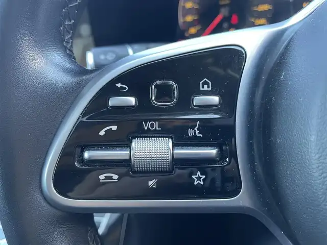 メルセデス・ベンツ Ｅ２２０ｄ ステーションワゴンアバンギャルド 栃木県 2020(令2)年 6.7万km ポーラホワイト エクスクルーシブパッケージ/├Burmesterサラウンドシステム/├エアバランスパッケージ（パヒュームアトマイザー）/├シートヒーター後席/└ヘッドアップディスプレイ/パノラミックスライディングルーフ/AGILITY CONTROLサスペンション/リヤエアサスペンション/本革シート（グレーステッチ）/レーダーセーフティパッケージ/├ディストロニック/├アクティブステアリングアシスト/├PRE-SAFEブレーキ/├アクティブブラインドスポット/└アクティブレーンキープ/全方位カメラ/パークトロニック/リアクロストラフィック/LEDヘッドライト/パワーシート/12．3インチコックピットディスプレイ/電動チルト＆テレスコピックステアリング/パワーテールゲート/アンビエントライト64色/HDDナビゲーション/フルセグTV/ETC2.0