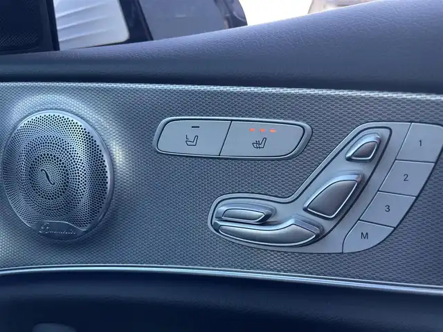 メルセデス・ベンツ Ｅ２２０ｄ ステーションワゴンアバンギャルド 栃木県 2020(令2)年 6.7万km ポーラホワイト エクスクルーシブパッケージ/├Burmesterサラウンドシステム/├エアバランスパッケージ（パヒュームアトマイザー）/├シートヒーター後席/└ヘッドアップディスプレイ/パノラミックスライディングルーフ/AGILITY CONTROLサスペンション/リヤエアサスペンション/本革シート（グレーステッチ）/レーダーセーフティパッケージ/├ディストロニック/├アクティブステアリングアシスト/├PRE-SAFEブレーキ/├アクティブブラインドスポット/└アクティブレーンキープ/全方位カメラ/パークトロニック/リアクロストラフィック/LEDヘッドライト/パワーシート/12．3インチコックピットディスプレイ/電動チルト＆テレスコピックステアリング/パワーテールゲート/アンビエントライト64色/HDDナビゲーション/フルセグTV/ETC2.0