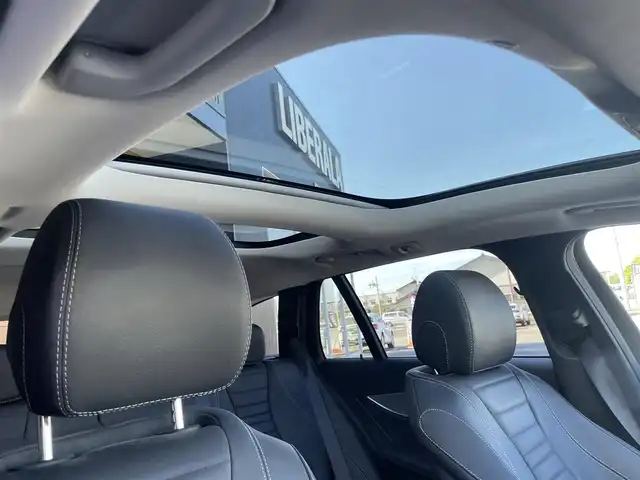 メルセデス・ベンツ Ｅ２２０ｄ ステーションワゴンアバンギャルド 栃木県 2020(令2)年 6.7万km ポーラホワイト エクスクルーシブパッケージ/├Burmesterサラウンドシステム/├エアバランスパッケージ（パヒュームアトマイザー）/├シートヒーター後席/└ヘッドアップディスプレイ/パノラミックスライディングルーフ/AGILITY CONTROLサスペンション/リヤエアサスペンション/本革シート（グレーステッチ）/レーダーセーフティパッケージ/├ディストロニック/├アクティブステアリングアシスト/├PRE-SAFEブレーキ/├アクティブブラインドスポット/└アクティブレーンキープ/全方位カメラ/パークトロニック/リアクロストラフィック/LEDヘッドライト/パワーシート/12．3インチコックピットディスプレイ/電動チルト＆テレスコピックステアリング/パワーテールゲート/アンビエントライト64色/HDDナビゲーション/フルセグTV/ETC2.0