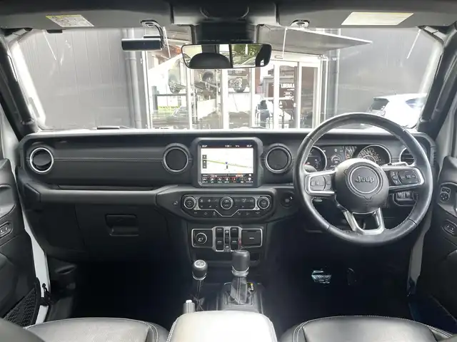 クライスラー・ジープ ジープ ラングラー アンリミテッド サハラ 香川県 2020(令2)年 3.7万km 白 自動ブレーキ/BSM/純正ナビ/CarPlay/BT/USB/AUX/ACC/コーナーセンサー/F/Rドライブレコーダー/アイドリングストップ/スマートキー/LEDヘッドライト/ヒルスタートアシスト/ブラックレザーシート