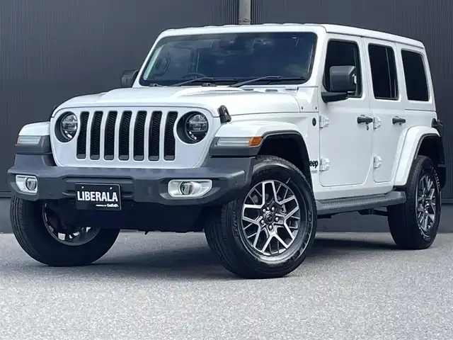 クライスラー・ジープ ジープ ラングラー アンリミテッド サハラ 香川県 2020(令2)年 3.7万km 白 自動ブレーキ/BSM/純正ナビ/CarPlay/BT/USB/AUX/ACC/コーナーセンサー/F/Rドライブレコーダー/アイドリングストップ/スマートキー/LEDヘッドライト/ヒルスタートアシスト/ブラックレザーシート