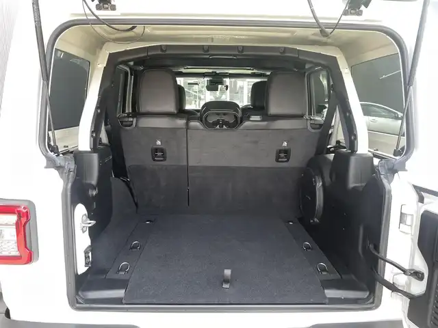 クライスラー・ジープ ジープ ラングラー アンリミテッド サハラ 香川県 2020(令2)年 3.7万km 白 自動ブレーキ/BSM/純正ナビ/CarPlay/BT/USB/AUX/ACC/コーナーセンサー/F/Rドライブレコーダー/アイドリングストップ/スマートキー/LEDヘッドライト/ヒルスタートアシスト/ブラックレザーシート