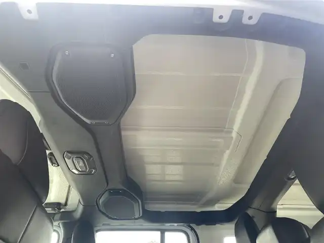 クライスラー・ジープ ジープ ラングラー アンリミテッド サハラ 香川県 2020(令2)年 3.7万km 白 自動ブレーキ/BSM/純正ナビ/CarPlay/BT/USB/AUX/ACC/コーナーセンサー/F/Rドライブレコーダー/アイドリングストップ/スマートキー/LEDヘッドライト/ヒルスタートアシスト/ブラックレザーシート