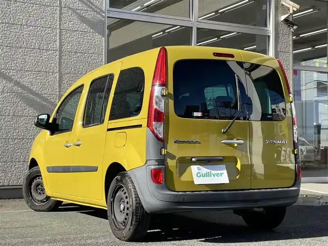ルノー カングー クルール 埼玉県 2020(令2)年 3.2万km 黄 /ワンオーナー//社外メモリナビ//フルセグTV//バックカメラ//CD/DVD/Bluetooth//両側スライドドア//クルーズコントロール//ETC//キーレス//前後ドライブレコーダー//革巻きステアリング//W.サイドエアバッグ//ABS//横滑り防止装置//前後フォグランプ//プライバシーガラス//新車時保証書//取扱説明書//ナビ取説//スペアキー
