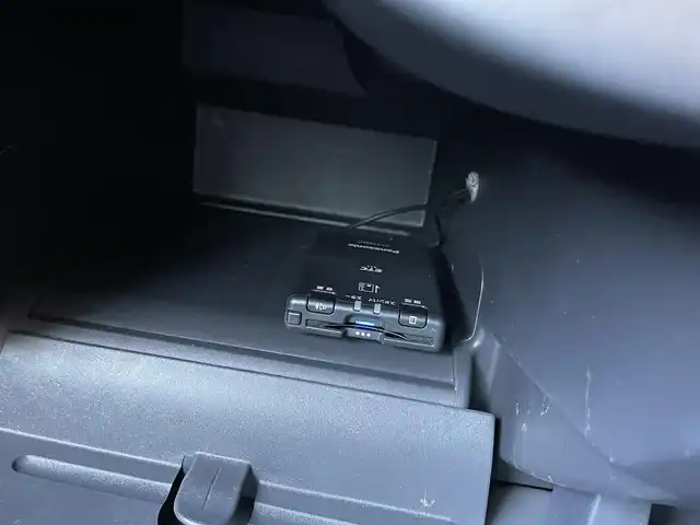 ルノー カングー クルール 埼玉県 2020(令2)年 3.2万km 黄 /ワンオーナー//社外メモリナビ//フルセグTV//バックカメラ//CD/DVD/Bluetooth//両側スライドドア//クルーズコントロール//ETC//キーレス//前後ドライブレコーダー//革巻きステアリング//W.サイドエアバッグ//ABS//横滑り防止装置//前後フォグランプ//プライバシーガラス//新車時保証書//取扱説明書//ナビ取説//スペアキー