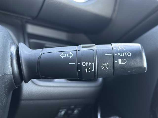 ホンダ Ｎ ＢＯＸ カスタム G L ターボ ホンダセンシング 鳥取県 2018(平30)年 5.2万km プラチナホワイトパール ホンダセンシング/・衝突軽減ブレーキ/・前後誤発信抑制機能/・歩行者事故低減ステアリング/・路外逸脱抑制機能/・アダプティブクルーズコントロール/・車線維持支援システム/・オートハイビーム/・先行車発進お知らせ機能/・標識認識機能/Gathers8型ナビ【VXU-185NBi】/・フルセグ/Bluetooth/CD/DVD/バックカメラ/前方ドライブレコーダー/スマートキー/プッシュスタート/ビルトインETC/ハーフレザーシート/両側電動スライドドア/純正15AW/LEDヘッドライト/LEDフォグ/オートライト/W＆サイドエアバック/カーテンエアバック