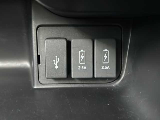 ホンダ Ｎ ＢＯＸ カスタム G L ターボ ホンダセンシング 鳥取県 2018(平30)年 5.2万km プラチナホワイトパール ホンダセンシング/・衝突軽減ブレーキ/・前後誤発信抑制機能/・歩行者事故低減ステアリング/・路外逸脱抑制機能/・アダプティブクルーズコントロール/・車線維持支援システム/・オートハイビーム/・先行車発進お知らせ機能/・標識認識機能/Gathers8型ナビ【VXU-185NBi】/・フルセグ/Bluetooth/CD/DVD/バックカメラ/前方ドライブレコーダー/スマートキー/プッシュスタート/ビルトインETC/ハーフレザーシート/両側電動スライドドア/純正15AW/LEDヘッドライト/LEDフォグ/オートライト/W＆サイドエアバック/カーテンエアバック