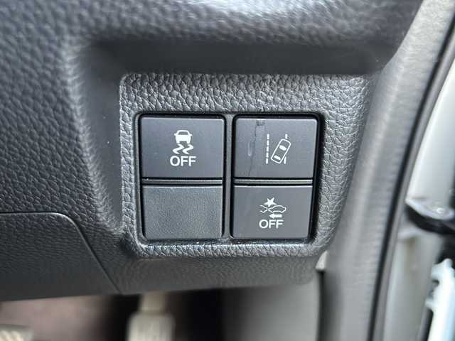 ホンダ Ｎ ＢＯＸ カスタム G L ターボ ホンダセンシング 鳥取県 2018(平30)年 5.2万km プラチナホワイトパール ホンダセンシング/・衝突軽減ブレーキ/・前後誤発信抑制機能/・歩行者事故低減ステアリング/・路外逸脱抑制機能/・アダプティブクルーズコントロール/・車線維持支援システム/・オートハイビーム/・先行車発進お知らせ機能/・標識認識機能/Gathers8型ナビ【VXU-185NBi】/・フルセグ/Bluetooth/CD/DVD/バックカメラ/前方ドライブレコーダー/スマートキー/プッシュスタート/ビルトインETC/ハーフレザーシート/両側電動スライドドア/純正15AW/LEDヘッドライト/LEDフォグ/オートライト/W＆サイドエアバック/カーテンエアバック