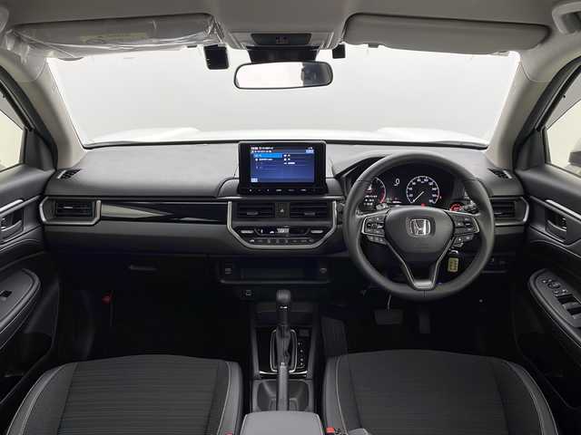 ホンダ ＷＲ－Ｖ Z 愛知県 2024(令6)年 0.1万km プラチナホワイトパール /純正8インチメモリナビ//FM/AM/BT/ipod/USB/フルセグ//純正ドライブレコーダー//ハーフレザーシート//革巻きステアリング//ステアリングスイッチ//パドルシフト//バックカメラ//ETC//LEDオートライト//フロントフォグランプ//オートハイビーム//ホンダセンシング//CMBS//ACC//LKAS//先行車発進お知らせ機能//コーナーセンサー//横滑り防止装置//純正フロアマット//純正ドアバイザー//ISOFIX//プッシュスタート//スマートキー//トノカバー//スペアキー