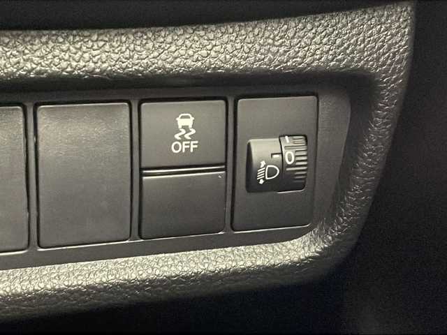 ホンダ ＷＲ－Ｖ Z 愛知県 2024(令6)年 0.1万km プラチナホワイトパール /純正8インチメモリナビ//FM/AM/BT/ipod/USB/フルセグ//純正ドライブレコーダー//ハーフレザーシート//革巻きステアリング//ステアリングスイッチ//パドルシフト//バックカメラ//ETC//LEDオートライト//フロントフォグランプ//オートハイビーム//ホンダセンシング//CMBS//ACC//LKAS//先行車発進お知らせ機能//コーナーセンサー//横滑り防止装置//純正フロアマット//純正ドアバイザー//ISOFIX//プッシュスタート//スマートキー//トノカバー//スペアキー