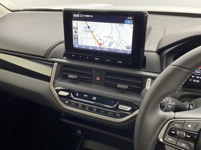 ホンダ ＷＲ－Ｖ Z 愛知県 2024(令6)年 0.1万km プラチナホワイトパール /純正8インチメモリナビ//FM/AM/BT/ipod/USB/フルセグ//純正ドライブレコーダー//ハーフレザーシート//革巻きステアリング//ステアリングスイッチ//パドルシフト//バックカメラ//ETC//LEDオートライト//フロントフォグランプ//オートハイビーム//ホンダセンシング//CMBS//ACC//LKAS//先行車発進お知らせ機能//コーナーセンサー//横滑り防止装置//純正フロアマット//純正ドアバイザー//ISOFIX//プッシュスタート//スマートキー//トノカバー//スペアキー