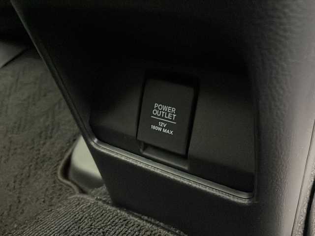 ホンダ ＷＲ－Ｖ Z 愛知県 2024(令6)年 0.1万km プラチナホワイトパール /純正8インチメモリナビ//FM/AM/BT/ipod/USB/フルセグ//純正ドライブレコーダー//ハーフレザーシート//革巻きステアリング//ステアリングスイッチ//パドルシフト//バックカメラ//ETC//LEDオートライト//フロントフォグランプ//オートハイビーム//ホンダセンシング//CMBS//ACC//LKAS//先行車発進お知らせ機能//コーナーセンサー//横滑り防止装置//純正フロアマット//純正ドアバイザー//ISOFIX//プッシュスタート//スマートキー//トノカバー//スペアキー