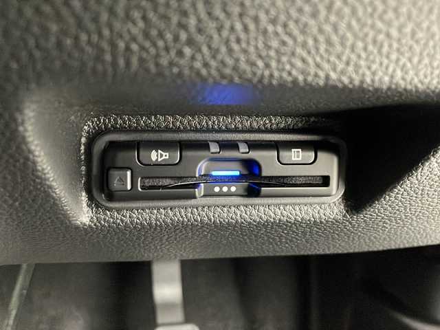 ホンダ ＷＲ－Ｖ Z 愛知県 2024(令6)年 0.1万km プラチナホワイトパール /純正8インチメモリナビ//FM/AM/BT/ipod/USB/フルセグ//純正ドライブレコーダー//ハーフレザーシート//革巻きステアリング//ステアリングスイッチ//パドルシフト//バックカメラ//ETC//LEDオートライト//フロントフォグランプ//オートハイビーム//ホンダセンシング//CMBS//ACC//LKAS//先行車発進お知らせ機能//コーナーセンサー//横滑り防止装置//純正フロアマット//純正ドアバイザー//ISOFIX//プッシュスタート//スマートキー//トノカバー//スペアキー