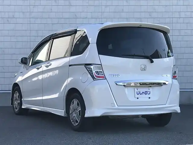 ホンダ フリード ハイブリット ジャストセレクション 栃木県 2013(平25)年 7.4万km ホワイトオーキッドパール (株)IDOMが運営する【じしゃロン小山店】の自社ローン対象車両になります。こちらは現金ご利用時の価格です。/自社ローンご希望の方は別途その旨お申付け下さい。//禁煙車/純正ワンセグナビ/（CD/DVD/AM/FMラジオ）/スマートキー/バックカメラ/ＥＴＣ/両側パワースライドドア/クルーズコントロール/ステアリングリモコン/電動格納ドアミラー/パワーウインドウ/防眩ミラー