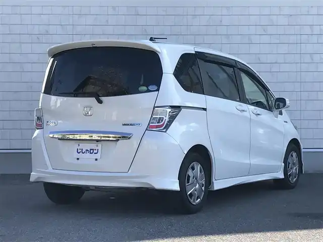 ホンダ フリード ハイブリット ジャストセレクション 栃木県 2013(平25)年 7.4万km ホワイトオーキッドパール (株)IDOMが運営する【じしゃロン小山店】の自社ローン対象車両になります。こちらは現金ご利用時の価格です。/自社ローンご希望の方は別途その旨お申付け下さい。//禁煙車/純正ワンセグナビ/（CD/DVD/AM/FMラジオ）/スマートキー/バックカメラ/ＥＴＣ/両側パワースライドドア/クルーズコントロール/ステアリングリモコン/電動格納ドアミラー/パワーウインドウ/防眩ミラー