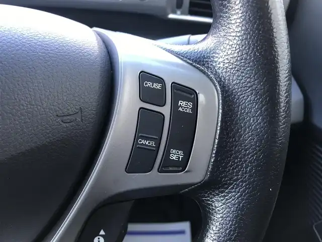 ホンダ フリード ハイブリット ジャストセレクション 栃木県 2013(平25)年 7.4万km ホワイトオーキッドパール (株)IDOMが運営する【じしゃロン小山店】の自社ローン対象車両になります。こちらは現金ご利用時の価格です。/自社ローンご希望の方は別途その旨お申付け下さい。//禁煙車/純正ワンセグナビ/（CD/DVD/AM/FMラジオ）/スマートキー/バックカメラ/ＥＴＣ/両側パワースライドドア/クルーズコントロール/ステアリングリモコン/電動格納ドアミラー/パワーウインドウ/防眩ミラー