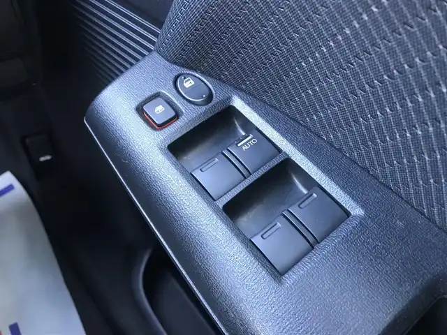 ホンダ フリード ハイブリット ジャストセレクション 栃木県 2013(平25)年 7.4万km ホワイトオーキッドパール (株)IDOMが運営する【じしゃロン小山店】の自社ローン対象車両になります。こちらは現金ご利用時の価格です。/自社ローンご希望の方は別途その旨お申付け下さい。//禁煙車/純正ワンセグナビ/（CD/DVD/AM/FMラジオ）/スマートキー/バックカメラ/ＥＴＣ/両側パワースライドドア/クルーズコントロール/ステアリングリモコン/電動格納ドアミラー/パワーウインドウ/防眩ミラー