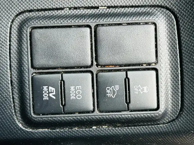 トヨタ アクア S 岡山県 2017(平29)年 12.9万km ライムホワイトパールクリスタルシャイン (株)IDOMが運営する【じしゃロン岡山店】の自社ローン専用車両になります。こちらは現金またはオートローンご利用時の価格です。自社ローンご希望の方は別途その旨お申付け下さい/プッシュスタート/純正7インチナビ/フルセグTV/バックカメラ/Bluetooth/ETC