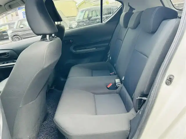 トヨタ アクア S 岡山県 2017(平29)年 12.9万km ライムホワイトパールクリスタルシャイン (株)IDOMが運営する【じしゃロン岡山店】の自社ローン専用車両になります。こちらは現金またはオートローンご利用時の価格です。自社ローンご希望の方は別途その旨お申付け下さい/プッシュスタート/純正7インチナビ/フルセグTV/バックカメラ/Bluetooth/ETC