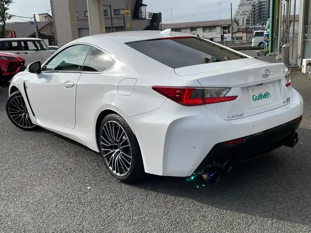 レクサス ＲＣ Ｆ 神奈川県 2015(平27)年 6.1万km ホワイトノーヴァガラスフレーク サンルーフ/黒/オレンジ革シート/KUHL RACINGマフラー/純正OP19インチAW/電動リヤスポイラー/LEDヘッドライト/純正SDナビ・地デジTV/純正CD/DVD/ブルーレイ/USB/BT/SD/MSV/バックモニター/ビルトインETC/カーボンインテリアパネル/レクサスセーフティシステム+/レーダークルーズコントロール/衝突軽減ブレーキ/LTA/BSM/コーナーセンサー/オートハイビーム/前席パワーシート/シートヒーター/エアシート/ステアリングヒーター/社外デジタルミラー/前後ドライブレコーダー/プッシュスタート/スマートキー×2/H27/28/29/R2/5年ディーラー整備記録/保証書・取説あり