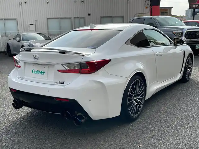 レクサス ＲＣ Ｆ 神奈川県 2015(平27)年 6.1万km ホワイトノーヴァガラスフレーク サンルーフ/黒/オレンジ革シート/KUHL RACINGマフラー/純正OP19インチAW/電動リヤスポイラー/LEDヘッドライト/純正SDナビ・地デジTV/純正CD/DVD/ブルーレイ/USB/BT/SD/MSV/バックモニター/ビルトインETC/カーボンインテリアパネル/レクサスセーフティシステム+/レーダークルーズコントロール/衝突軽減ブレーキ/LTA/BSM/コーナーセンサー/オートハイビーム/前席パワーシート/シートヒーター/エアシート/ステアリングヒーター/社外デジタルミラー/前後ドライブレコーダー/プッシュスタート/スマートキー×2/H27/28/29/R2/5年ディーラー整備記録/保証書・取説あり
