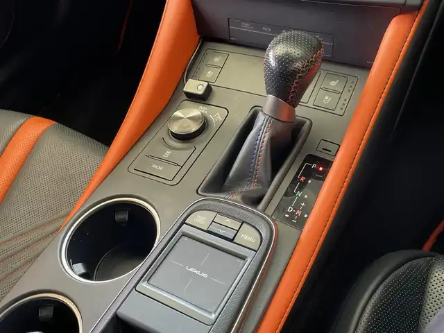 レクサス ＲＣ Ｆ 神奈川県 2015(平27)年 6.1万km ホワイトノーヴァガラスフレーク サンルーフ/黒/オレンジ革シート/KUHL RACINGマフラー/純正OP19インチAW/電動リヤスポイラー/LEDヘッドライト/純正SDナビ・地デジTV/純正CD/DVD/ブルーレイ/USB/BT/SD/MSV/バックモニター/ビルトインETC/カーボンインテリアパネル/レクサスセーフティシステム+/レーダークルーズコントロール/衝突軽減ブレーキ/LTA/BSM/コーナーセンサー/オートハイビーム/前席パワーシート/シートヒーター/エアシート/ステアリングヒーター/社外デジタルミラー/前後ドライブレコーダー/プッシュスタート/スマートキー×2/H27/28/29/R2/5年ディーラー整備記録/保証書・取説あり