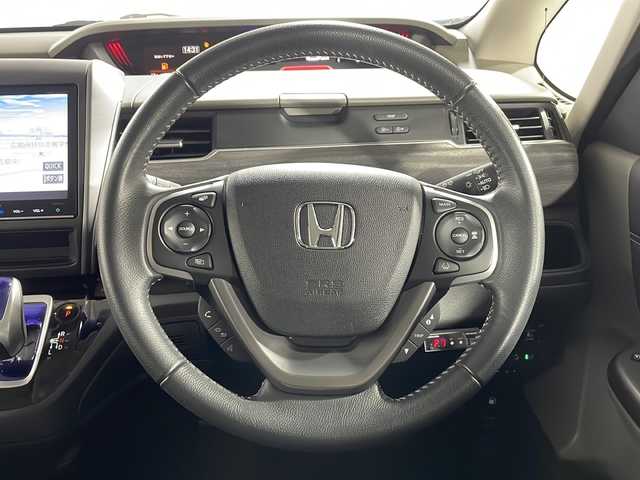 ホンダ フリード ハイブリット EX 広島県 2017(平29)年 5.4万km コバルトブルーパール 純正９型ナビ　/両側パワースライドドア　/シートヒーター　/レーダークルーズコントロール　/バックカメラ　/フルセグTV　/オートライト　/レーンキープアシスト　/衝突軽減　/LEDヘッドランプ　/スマートキー　/ETC　/純正15インチアルミホイール(185/65/R15)/エアバック（運転席/助手席/サイド/カーテン）