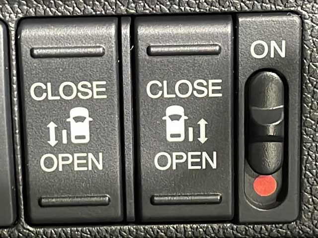 ホンダ フリード ハイブリット EX 広島県 2017(平29)年 5.4万km コバルトブルーパール 純正９型ナビ　/両側パワースライドドア　/シートヒーター　/レーダークルーズコントロール　/バックカメラ　/フルセグTV　/オートライト　/レーンキープアシスト　/衝突軽減　/LEDヘッドランプ　/スマートキー　/ETC　/純正15インチアルミホイール(185/65/R15)/エアバック（運転席/助手席/サイド/カーテン）