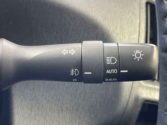 トヨタ プリウス α S チューンブラック Ⅱ 岐阜県 2020(令2)年 4万km ブラックマイカ 純正ナビ/(AM/FM/CD/SD/BT/DVD/フルセグ)/レーダークルーズコントロール/D＋N席シートヒーター/バックカメラ/ビルトインＥＴＣ/オートハイビーム/レーンキープアシスト/スマートキー/プッシュスタート/スペアキー/全席オートＰＷ/革巻きステアリング/ステアリングスイッチ/フォグランプ/純正フロアマット/純正サイドバイザー/純正ＡＷ/取扱説明書/保証書