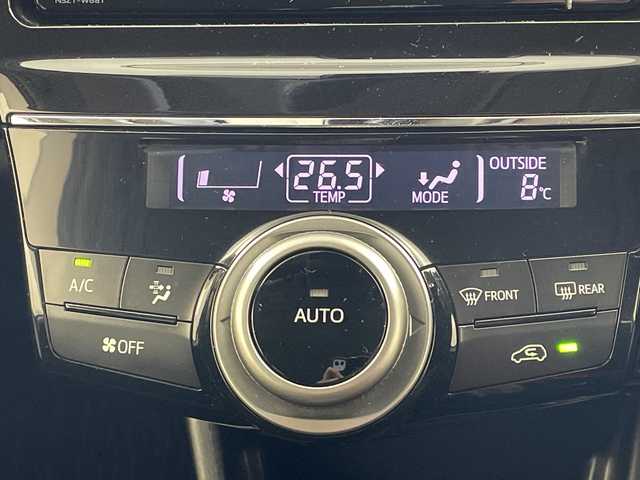 トヨタ プリウス α S チューンブラック Ⅱ 岐阜県 2020(令2)年 4万km ブラックマイカ 純正ナビ/(AM/FM/CD/SD/BT/DVD/フルセグ)/レーダークルーズコントロール/D＋N席シートヒーター/バックカメラ/ビルトインＥＴＣ/オートハイビーム/レーンキープアシスト/スマートキー/プッシュスタート/スペアキー/全席オートＰＷ/革巻きステアリング/ステアリングスイッチ/フォグランプ/純正フロアマット/純正サイドバイザー/純正ＡＷ/取扱説明書/保証書