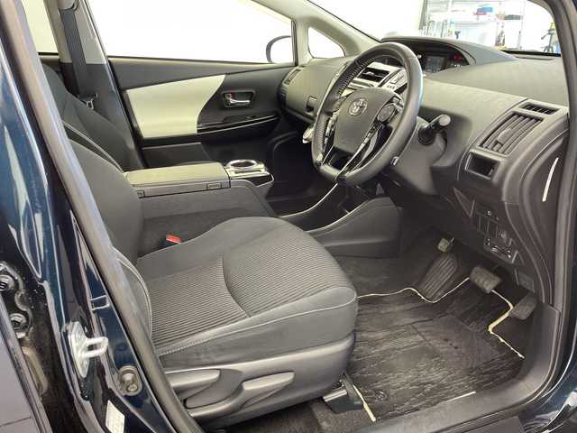 トヨタ プリウス α S チューンブラック Ⅱ 岐阜県 2020(令2)年 4万km ブラックマイカ 純正ナビ/(AM/FM/CD/SD/BT/DVD/フルセグ)/レーダークルーズコントロール/D＋N席シートヒーター/バックカメラ/ビルトインＥＴＣ/オートハイビーム/レーンキープアシスト/スマートキー/プッシュスタート/スペアキー/全席オートＰＷ/革巻きステアリング/ステアリングスイッチ/フォグランプ/純正フロアマット/純正サイドバイザー/純正ＡＷ/取扱説明書/保証書