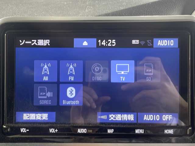 トヨタ シエンタ ハイブリッド ファンベースG 沖縄県 2019(令1)年 1.9万km ヴィンテージブラウンパールクリスタルシャイン/ホワイトパールクリスタルシャイン 県外仕入/純正ナビ（フルセグTV/CD/DVD/Bluetooth)/両側パワースライドドア/アラウンドビュー/ETC2.0/クルーズコントロール/ステアリングヒーター/シートヒーター/純正ドラレコ/フロアマット/オートマチックハイビーム/オートライト/LEDヘッドライト/衝突被害軽減システム/取扱説明書