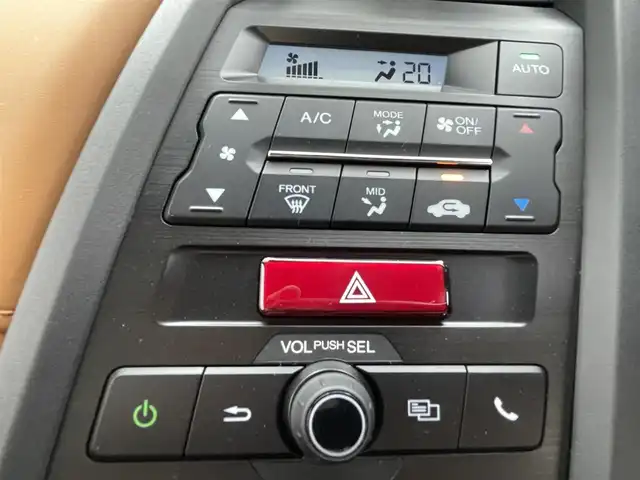 ホンダ Ｓ６６０ α 特別仕様車ブルーノレザーED 茨城県 2017(平29)年 1.2万km プレミアムスターホワイトP センターディスプレイ/バックカメラ/HDMI/クルーズコントロール/ETC/純正15インチAW/LEDヘッドライト/スマートキー