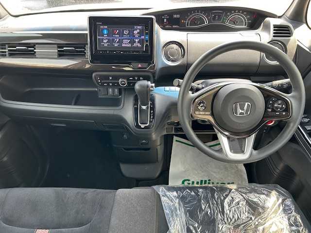ホンダ Ｎ ＢＯＸ カスタム G L ホンダセンシング 道東・釧路十勝 2019(平31)年 2.1万km プラチナホワイトパール 4WD/純正メモリーナビ/  (DVD/CD/フルセグTV/Bluetooth)/バックカメラ/ホンダセンシング/  衝突軽減ブレーキ(CMBS)/  誤発進抑制機能/  歩行者事故低減ステアリング/  路外逸脱抑制機能/  アダプティブクルーズコントロール(ACC)/  車線維持支援システム(LKAS)/  先行車発進お知らせ機能/  標識認識機能/  後方誤発進抑制機能/  オートハイビーム/LEDヘッドライト/フォグライト/片側パワースライドドア/前席シートヒーター/ウィンカーミラー/電動格納ミラー/ミラーヒーター/ビルトインETC/USBソケット/横滑り防止装置/純正フロアマット/ロールサンシェード(スライド両側)/シーケンシャルウィンカー/8スピーカー/ドライブレコーダー/運転席シートリフター/純正キーレス一体型エンジンスターター/スマートキー/エンジンプッシュスタート/保証書/社外14インチアルミホイール