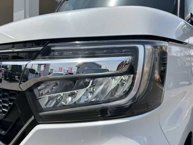 ホンダ Ｎ ＢＯＸ カスタム G L ホンダセンシング 道東・釧路十勝 2019(平31)年 2.1万km プラチナホワイトパール 4WD/純正メモリーナビ/  (DVD/CD/フルセグTV/Bluetooth)/バックカメラ/ホンダセンシング/  衝突軽減ブレーキ(CMBS)/  誤発進抑制機能/  歩行者事故低減ステアリング/  路外逸脱抑制機能/  アダプティブクルーズコントロール(ACC)/  車線維持支援システム(LKAS)/  先行車発進お知らせ機能/  標識認識機能/  後方誤発進抑制機能/  オートハイビーム/LEDヘッドライト/フォグライト/片側パワースライドドア/前席シートヒーター/ウィンカーミラー/電動格納ミラー/ミラーヒーター/ビルトインETC/USBソケット/横滑り防止装置/純正フロアマット/ロールサンシェード(スライド両側)/シーケンシャルウィンカー/8スピーカー/ドライブレコーダー/運転席シートリフター/純正キーレス一体型エンジンスターター/スマートキー/エンジンプッシュスタート/保証書/社外14インチアルミホイール