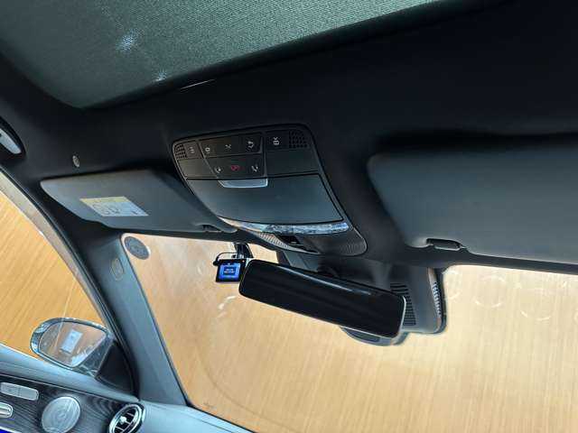 メルセデス・ベンツ Ｅ２２０ｄ アバンギャルド AMGライン 千葉県 2018(平30)年 2.1万km イリジウムシルバー エクスクルーシブＰＫＧ　/パノラマＳＲ　/ＡＣＣ　/黒革　/ナビ　/ＴＶ　/Ｂｌｕｅｔｏｏｔｈ　/３６０°　/Ｂｕｒｍｅｓｔｅｒサウンド　/アンビエントライト　/シートＨ　/電動トランク　/ＨＵＤ　/衝突軽減Ｂ　/ＢＳＭ　/ＬＫＡ